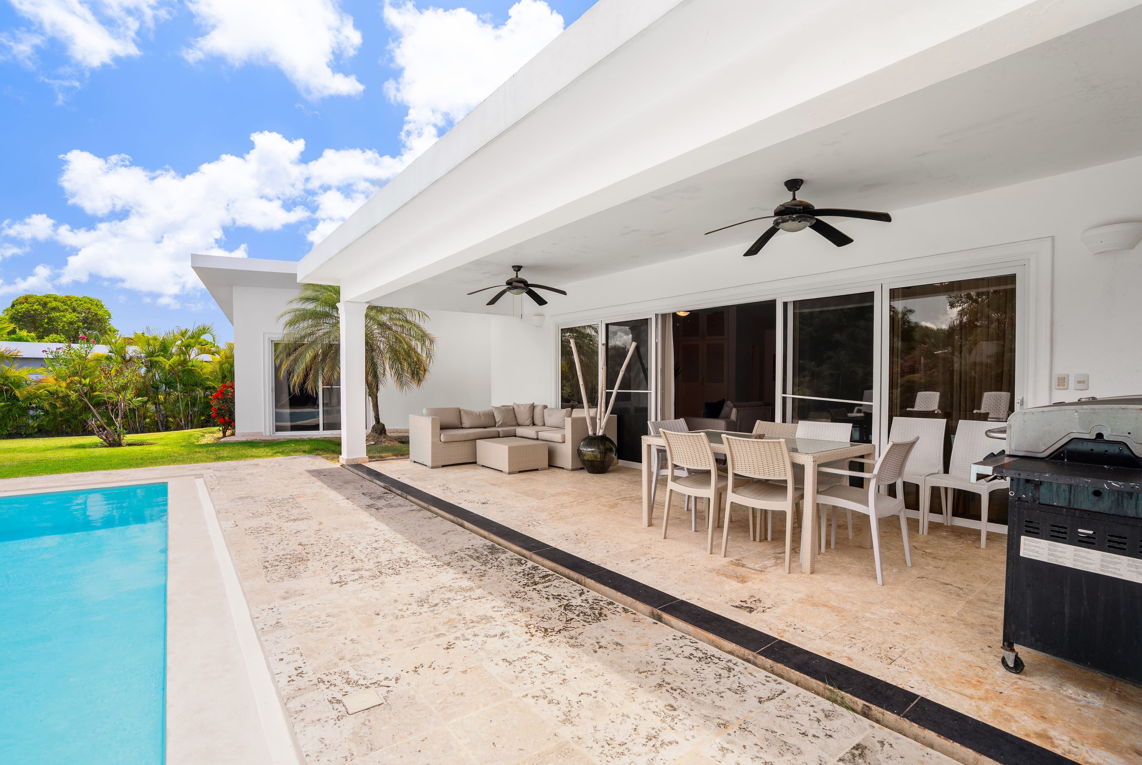 Four-bedroom villa with private pool in Casa Linda Sosúa available with owner financing