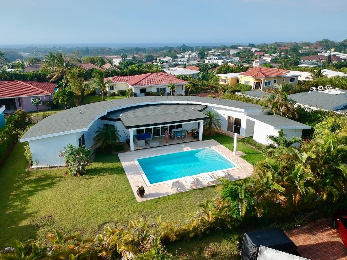 Private villa with swimming pool in Casa Linda, Sosúa, Dominican Republic
